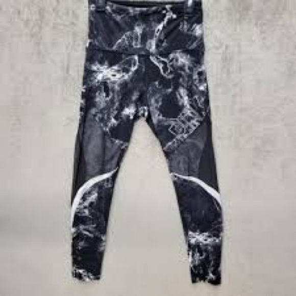 Pink Victoria Secret Ultimate High Rise Marble Mesh Legging - Picture 3 of 6